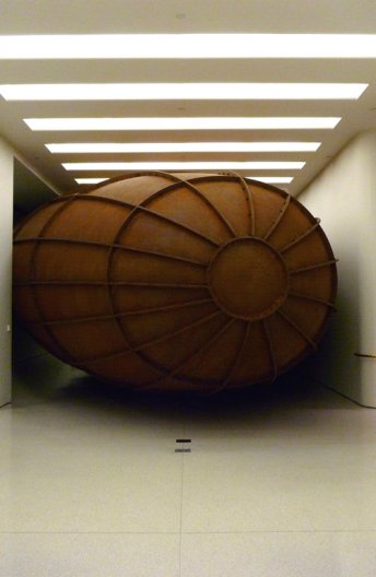 http://www.egodesign.ca/_files/actualites/1354_anish_kapoor_memery_2008_david_heald_the_solomon_r._guggenheim_foundation_new_york.jpg