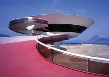 Oscar Niemeyer : Joyous Curves