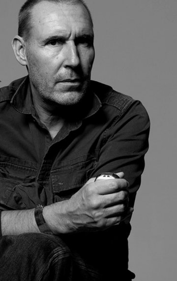 Michel Comte : Empathic & Emblematic