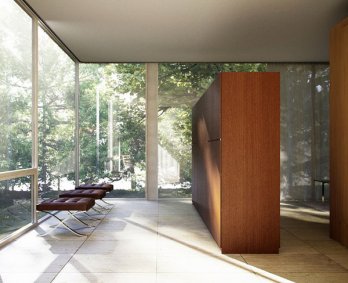 Farnsworth House by Mies van der Rohe Peter Guthrie_Furniture