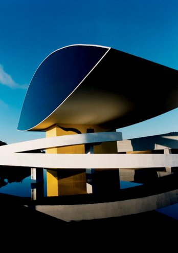 Oscar Niemeyer/Oscar Niemeyer Museum, Curitiba, Brazil_Mathieu Salvaing-Assouline