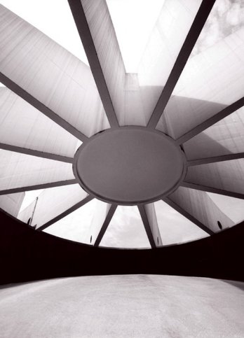 Oscar Niemeyer/Le Memorial de l'Amérique latine, 1991_Mathieu Salvaing-Assouline