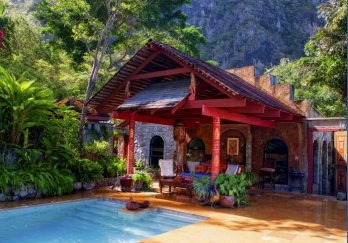 Beausejour, St-Lucia_Derek Galon