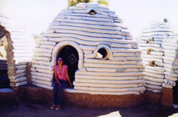 Nader Khalili_Sandbag shelters