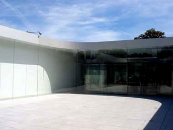 Sanaa_Glass Pavillon_Toldeo Museum of contemporary Art_Ohio_USA