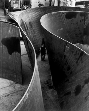 Richard Serra Master of the tectonic nature of sculpture