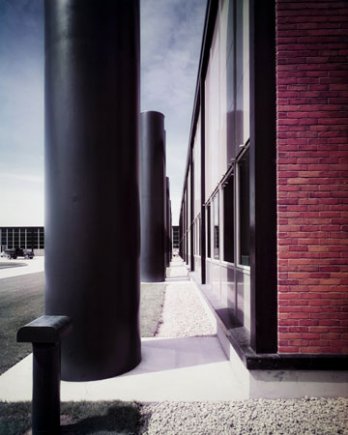Eero Saarinen_General Motors Technical Center, 1948-56_Ezra Stoller_Warren, Michigan_USA