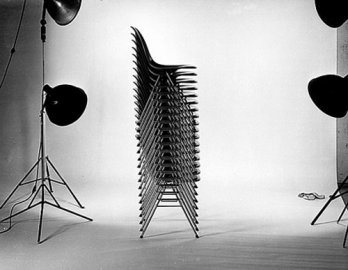 Charles & Ray Eames_Fiberglass-reinforced Plastic Chairs, 1954_USA