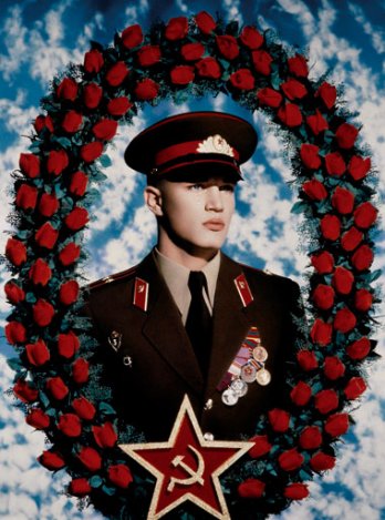 Pierre et Gilles_Le petit communiste, 1990_Galerie Jrme de Noirmont_Paris