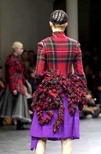 Rei Kawakubo_Comme des Garçons Plus