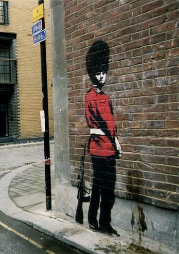 Banksy_Pissing Guard