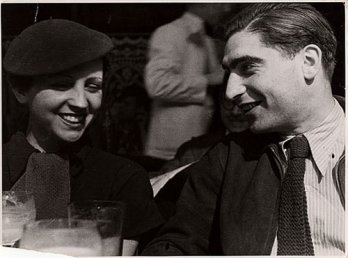 Gerda Taro et Robert Capa_Fred Stein