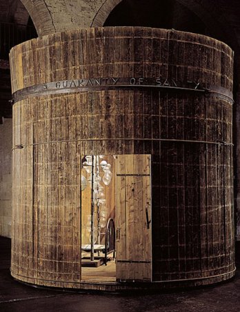 Louise Bourgeois_Precious liquids_Cnac-Mnam_1992