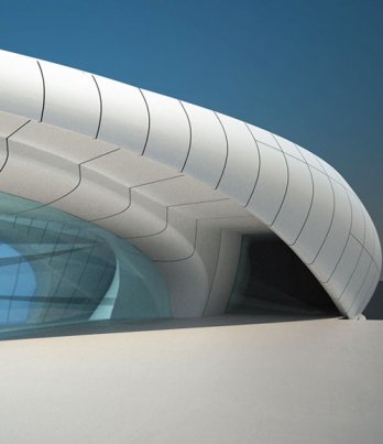 Zaha Hadid_Mobile Art: Chanel Contemporary Art Container