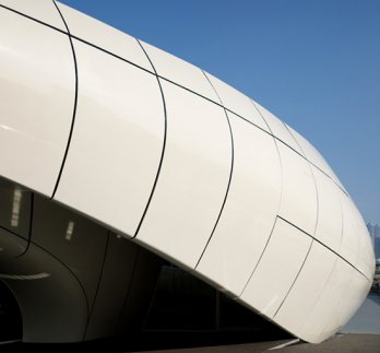 Zaha Hadid_Mobile Art: Chanel Contemporary Art Container