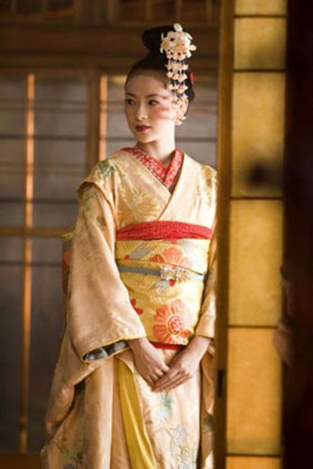 Wedding-Dress-Kimono-From-Japan 03 Wedding-Dress-Kimono-From-Japan