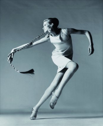 Richard Avedon_Veruschka, robe de Kimberly_New York, janvier 1967_ 2008 the Richard Avedon Foundation