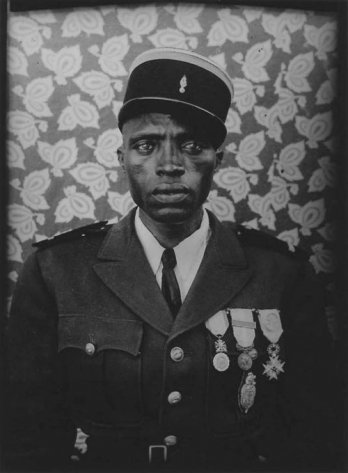 Seydou Keita, 1956_Bamako, Mali_C.A.A.A.C_Pigozzi Collection_Geneva
