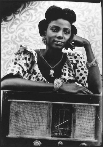 Seydou Keita, 1956_Bamako, Mali_C.A.A.A.C_Pigozzi Collection_Geneva