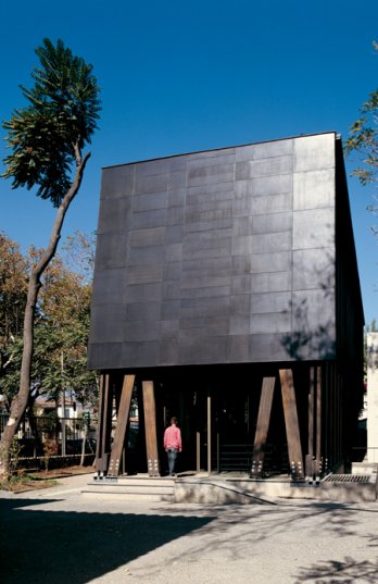 Alberto Mozó_BIP Computers Building_ Christopher Palma