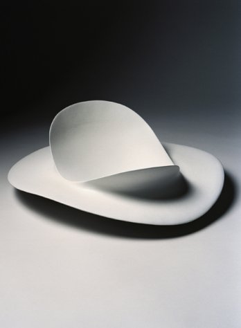 Form_Anna Sofia Maag, 2005_Stoneware_Patrick Johansson