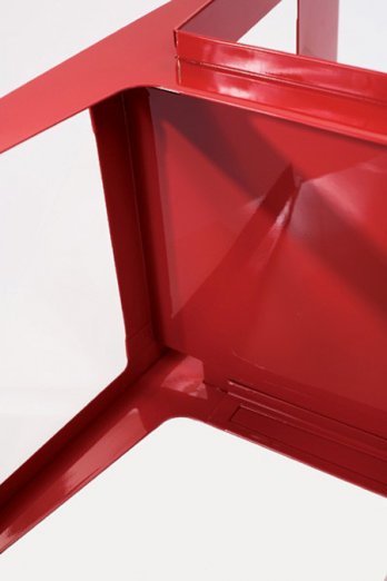 The Pliée chair by Marie-Aurore Stiker-Métral_Ligne Roset