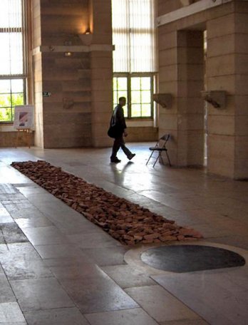 Richard Long Berlin Circle 1998