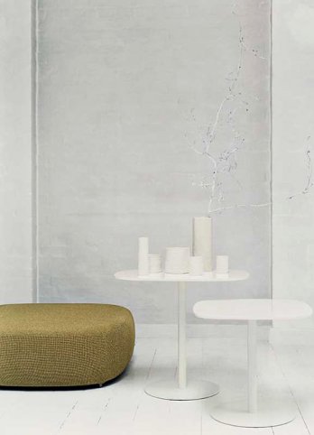 Piero Lissoni_tables and pouffe_Fritz Hansen