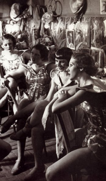 Brassaï_Cabaret la nuit