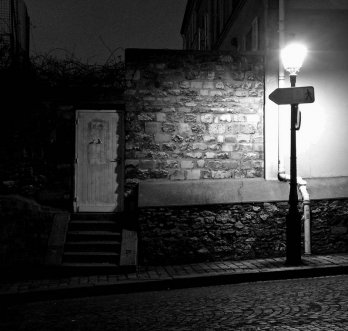 Brassaï_Montmartre scene de rue