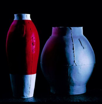 Hella Jongerius_Red vase + White Pot