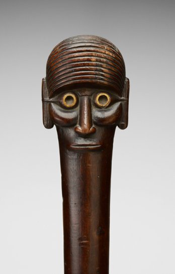 Oceania - Ritual signs, authority symbols/Bâton ou massue d’un chef, ua_Île de Pâques