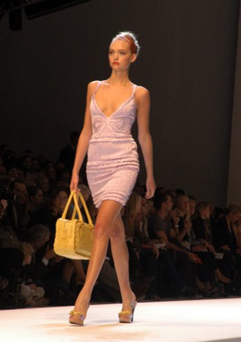 Valentino - prt--porter 2007 - Paris - P. OReilly