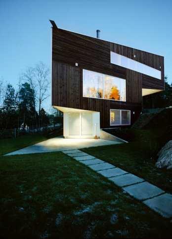 Triangle House by JVA/_west-night