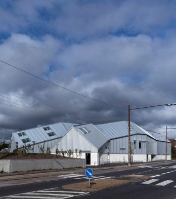 Dorte Mandrup + Cebra_Youth Recreation & Culture Center /Adam Mørk