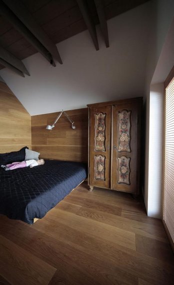 OFIS Architects_6x11 Alpine Hut_Tomaz Gregoric