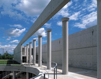 Fabrica for Benetton by Tadao Ando_Francesco Radino/Balcony of the new Wing
