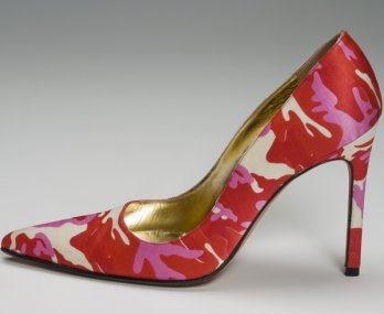 History of Camouflage/Philip Treacy for Gina Couture 2003_Material inspired by Andy Warhol's Camouflage series_CMCC M.-L. Deruaz.