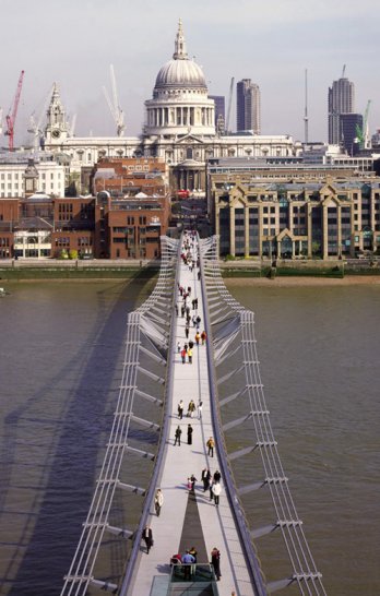 9706_millenium_bridge_london_england_nigel_young_fosterpartners.jpg