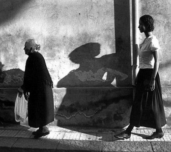 Ferdinando Scianna /Two women, 1987