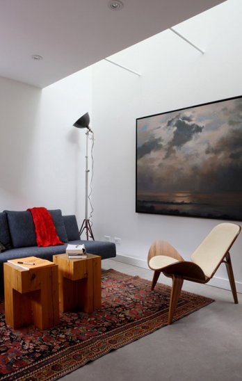 40_R Laneway House by Superkl Inc/Living room.